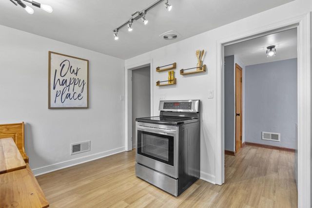 413 E GRANT STREET, Appleton, WI 54911