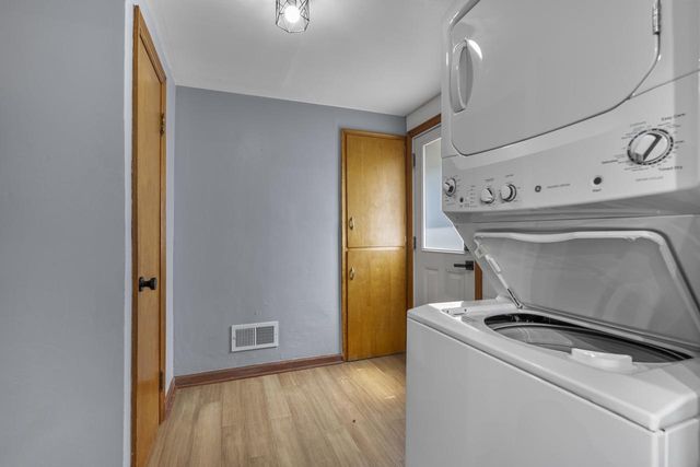 413 E GRANT STREET, Appleton, WI 54911