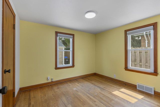 413 E GRANT STREET, Appleton, WI 54911