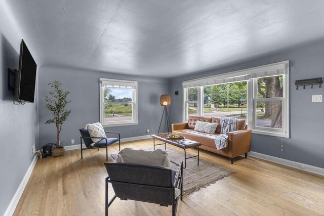 413 E GRANT STREET, Appleton, WI 54911