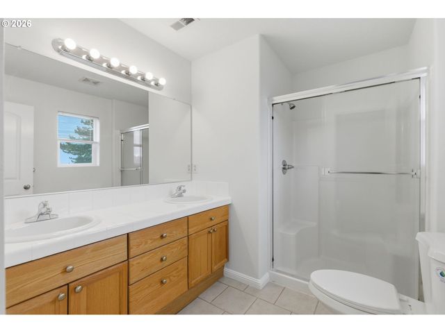 4236 Ne 76TH Ave, Portland, OR 97218