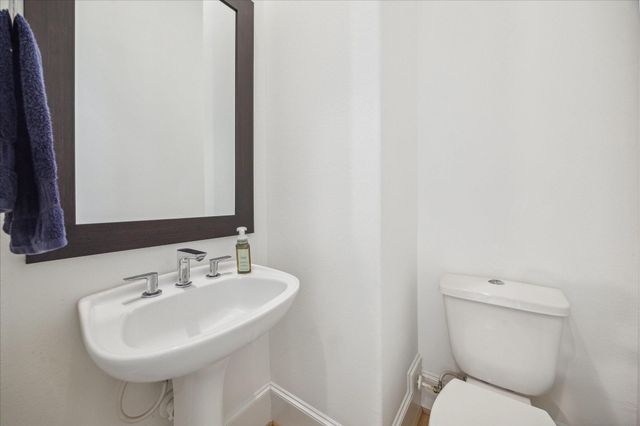 2714 Harvard Street, Houston, TX 77008