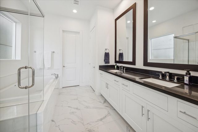 2714 Harvard Street, Houston, TX 77008