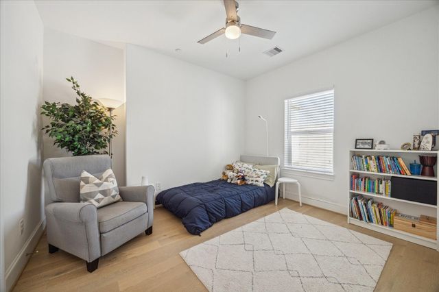 2714 Harvard Street, Houston, TX 77008