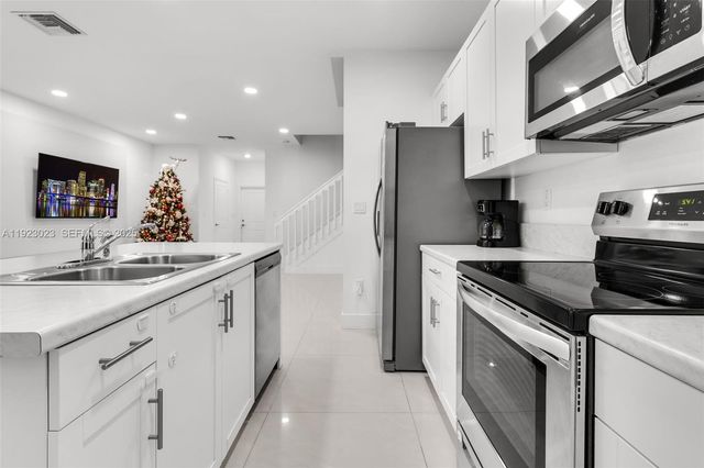 25447 SW 109th Ave, Homestead, FL 33032