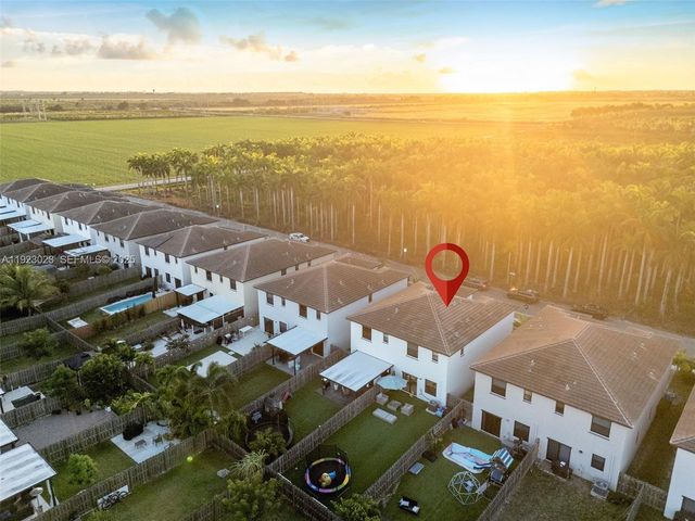 25447 SW 109th Ave, Homestead, FL 33032