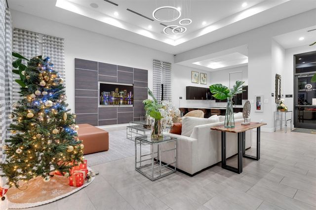 25447 SW 109th Ave, Homestead, FL 33032