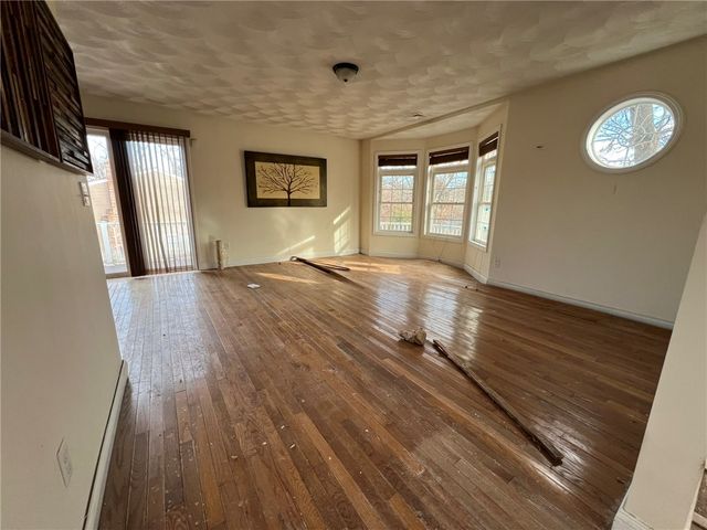 140 Lake View Road, Cranston, RI 02920