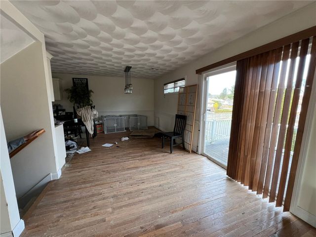 140 Lake View Road, Cranston, RI 02920