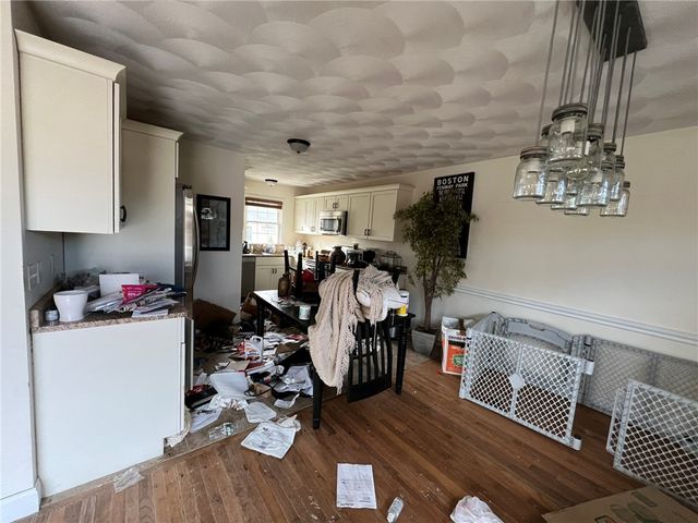 140 Lake View Road, Cranston, RI 02920