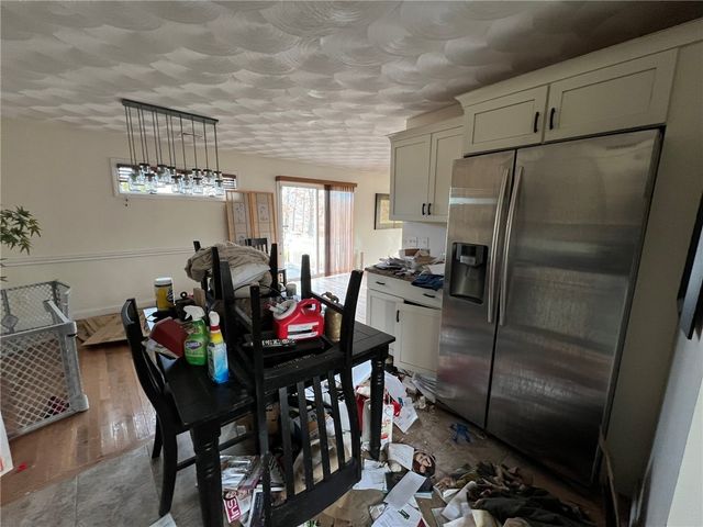 140 Lake View Road, Cranston, RI 02920