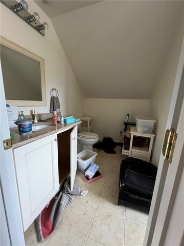 140 Lake View Road, Cranston, RI 02920