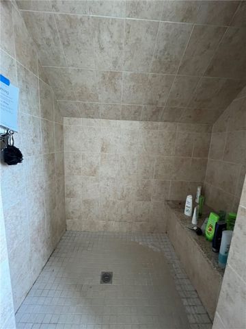 140 Lake View Road, Cranston, RI 02920