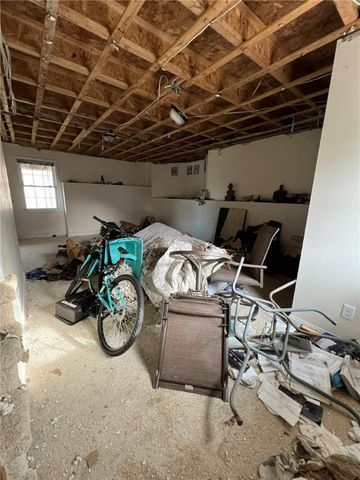 140 Lake View Road, Cranston, RI 02920