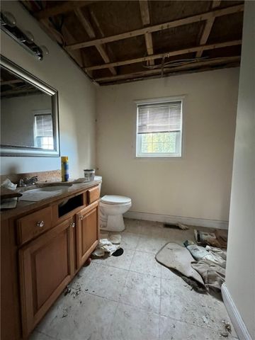 140 Lake View Road, Cranston, RI 02920