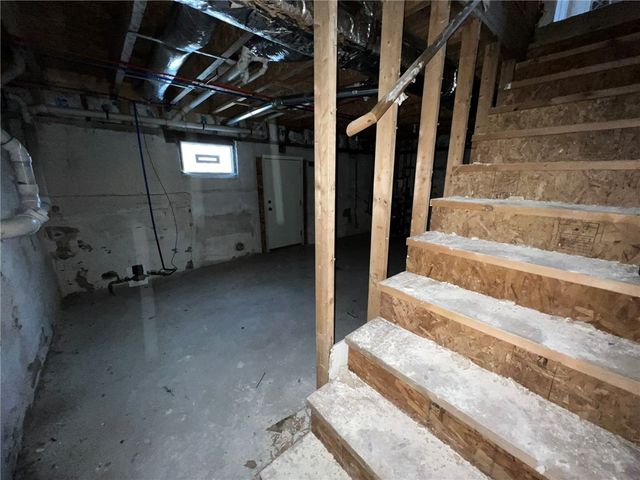 140 Lake View Road, Cranston, RI 02920