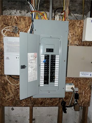 140 Lake View Road, Cranston, RI 02920