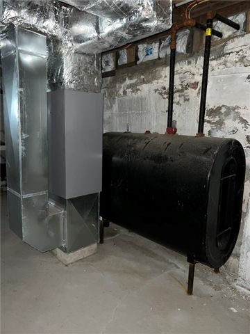 140 Lake View Road, Cranston, RI 02920