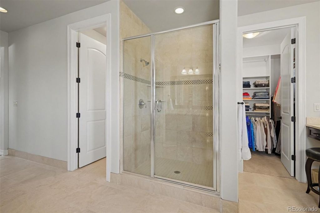 Image 28 of property listing at 9496 Winding Hill Way, Lone Tree, CO 80124