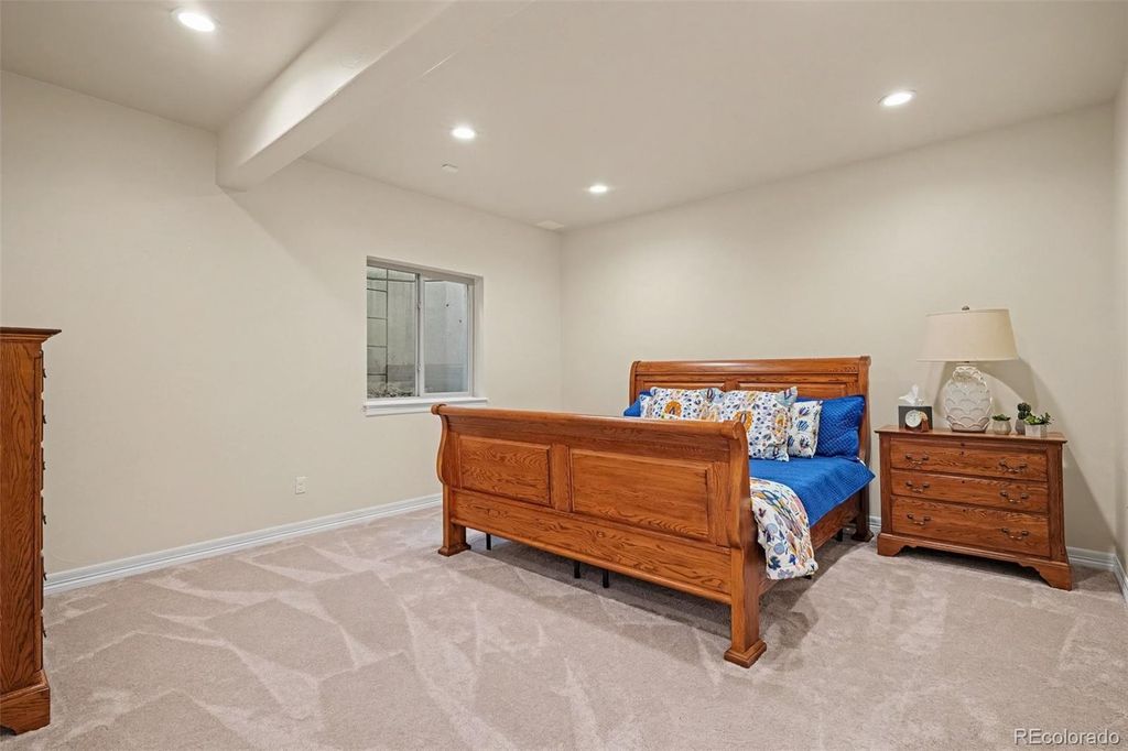 Image 37 of property listing at 9496 Winding Hill Way, Lone Tree, CO 80124