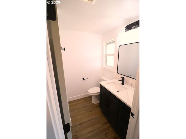 77 SHADY Loop, Springfield, OR 97477