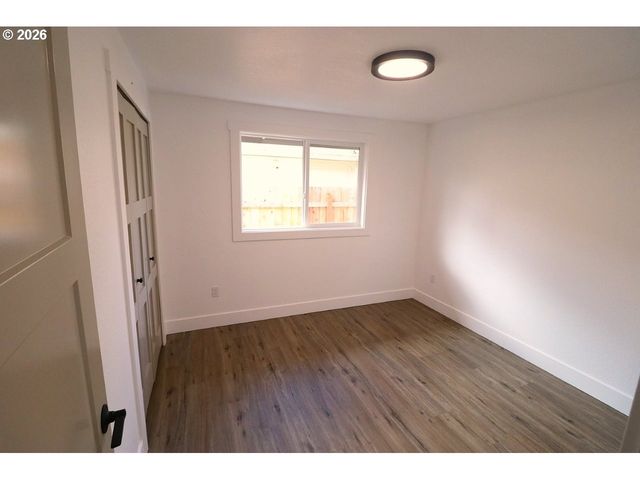 77 SHADY Loop, Springfield, OR 97477