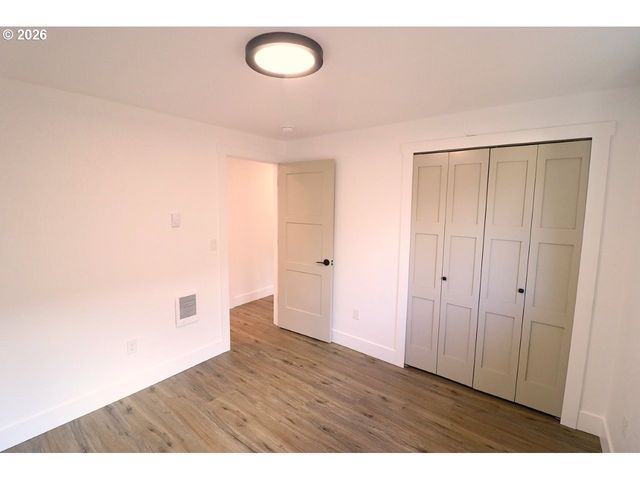 77 SHADY Loop, Springfield, OR 97477