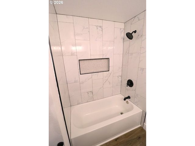 77 SHADY Loop, Springfield, OR 97477