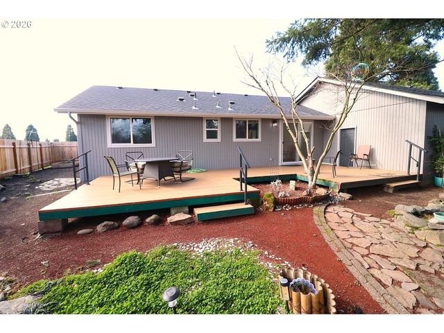 77 SHADY Loop, Springfield, OR 97477