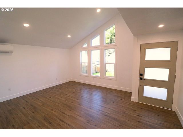 77 SHADY Loop, Springfield, OR 97477