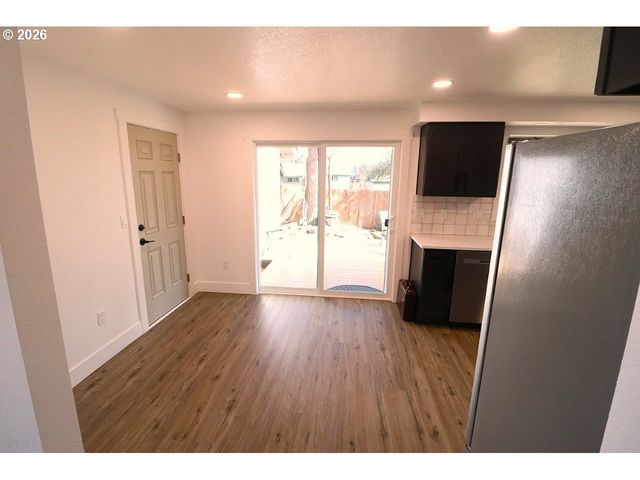 77 SHADY Loop, Springfield, OR 97477