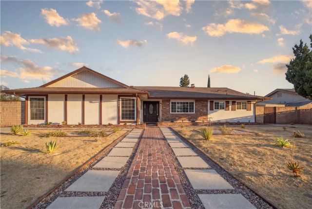 20800 Chatsworth Street, Chatsworth, CA 91311