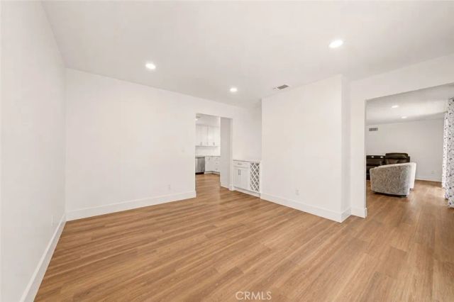 20800 Chatsworth Street, Chatsworth, CA 91311