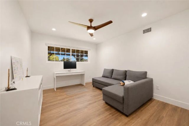 20800 Chatsworth Street, Chatsworth, CA 91311