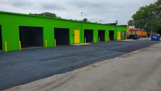14510 Pulaski Road, Midlothian, IL 60445