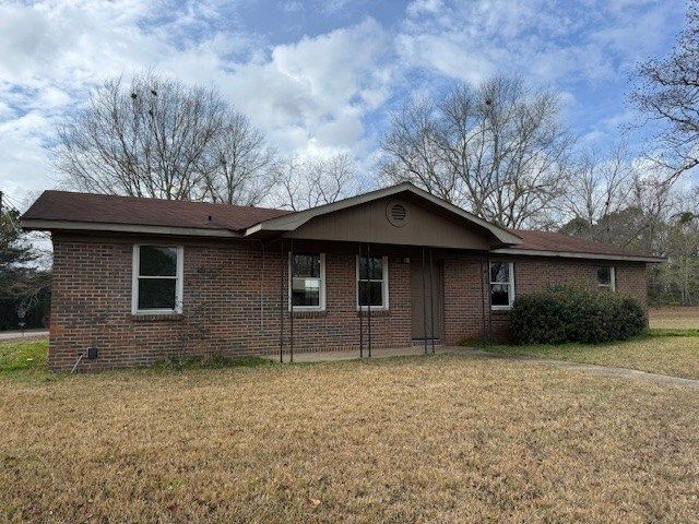 1001 Meharis Circle, Dothan, AL 36303