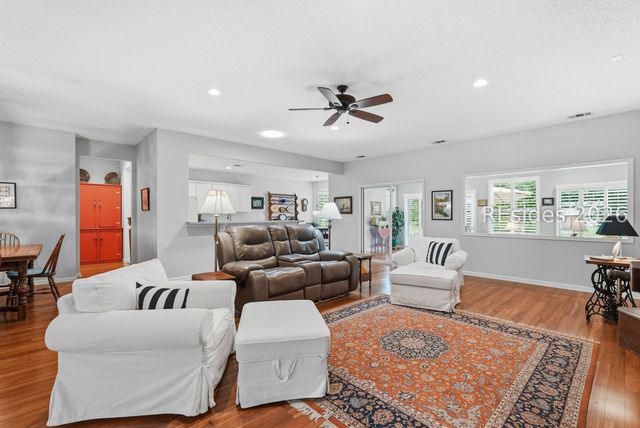 31 Willow Brook Dr, Bluffton, SC 29909