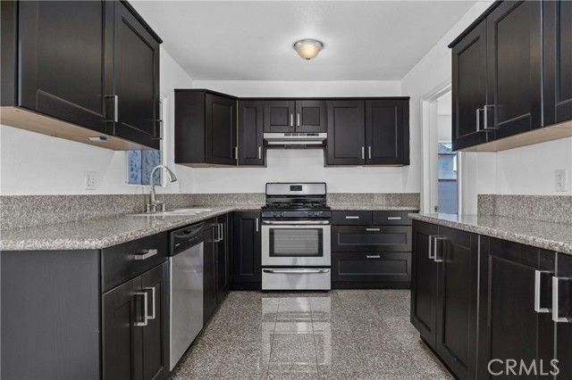 6228 Lemon, Long Beach, CA 90805