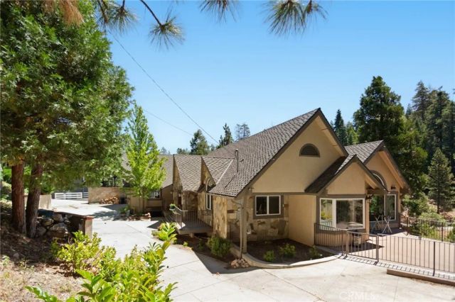 801 Brentwood, Lake Arrowhead, CA 92352