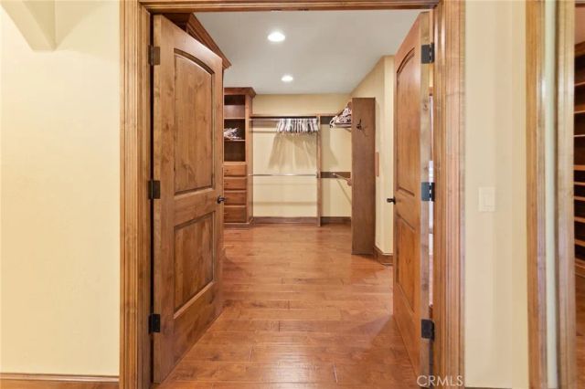 801 Brentwood, Lake Arrowhead, CA 92352