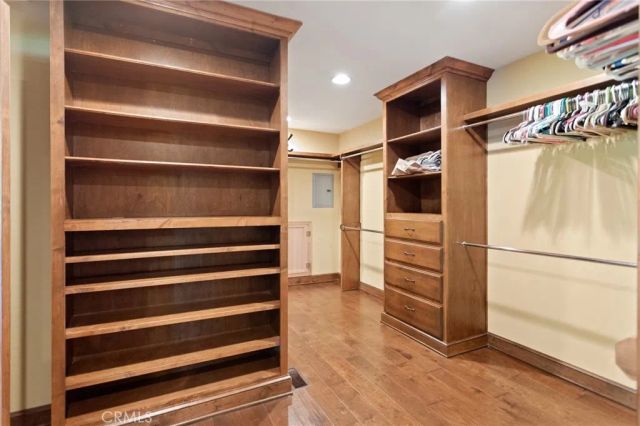 801 Brentwood, Lake Arrowhead, CA 92352