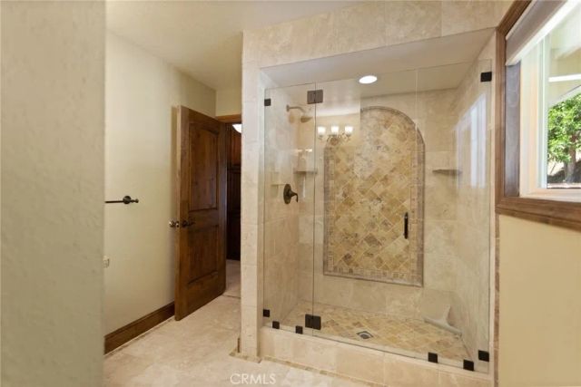 801 Brentwood, Lake Arrowhead, CA 92352