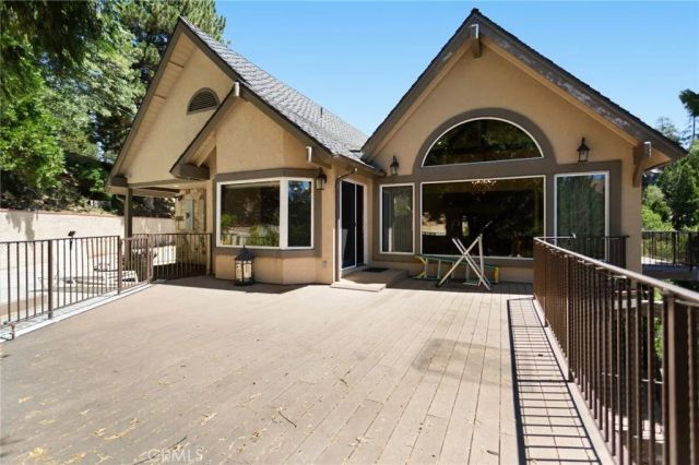 801 Brentwood, Lake Arrowhead, CA 92352