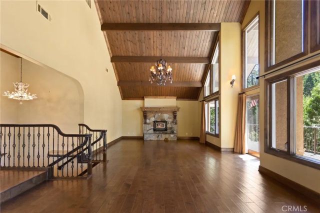 801 Brentwood, Lake Arrowhead, CA 92352