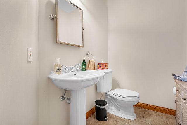 13041 W 90th Avenue, St. John, IN 46373