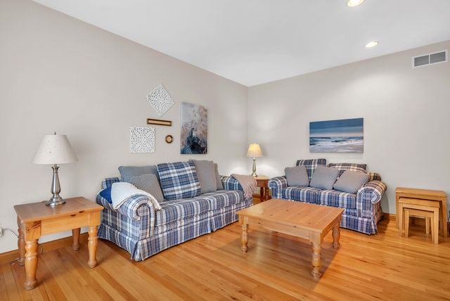 13041 W 90th Avenue, St. John, IN 46373