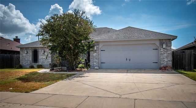 3910 Boomerang Dr, Corpus Christi, TX 78414