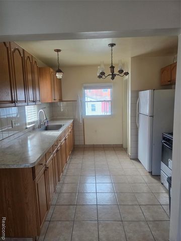 5263 Bingham Street, Dearborn, MI 48126