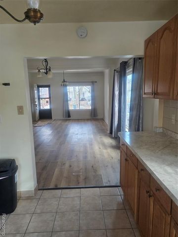 5263 Bingham Street, Dearborn, MI 48126