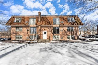 82 Boylston Ln 21, Lowell, MA 01852